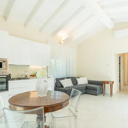Vittoria - Lusso Con Piscina, Tennis, Jacuzzi E Palestra Lucca